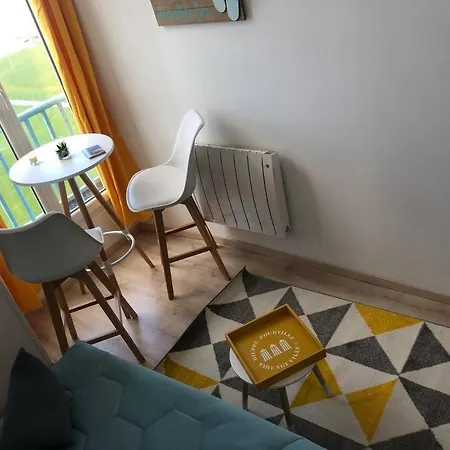 Studio Avec Vue Mer Exceptionnelle Sur La Plage Apartment