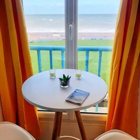 Apartment Studio Avec Vue Mer Exceptionnelle Sur La Plage Dieppe